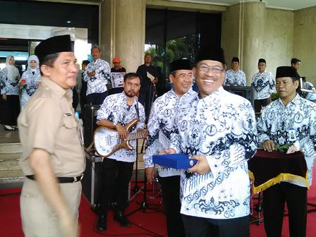 Pencarian PGRI Palu - Persatuan Guru Republik Indonesia Cabang Palu